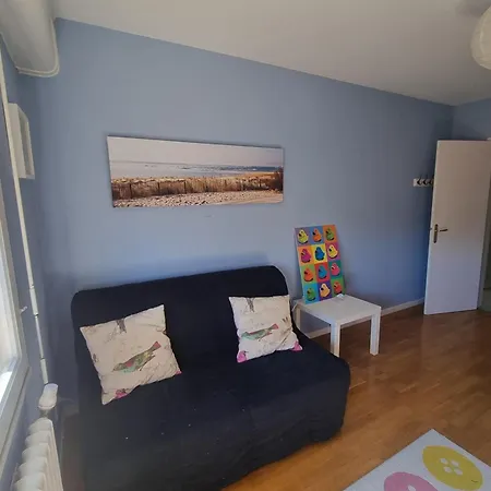 Appartement 90m With Balcony And Parking