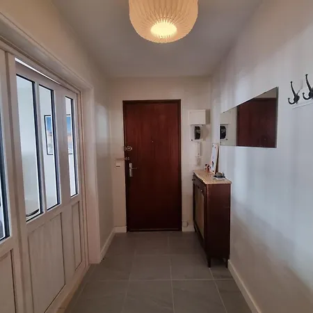 90m With Balcony And Parking * Arcachon