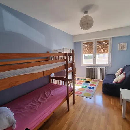 90m With Balcony And Parking